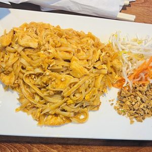 6S. Pad Thai